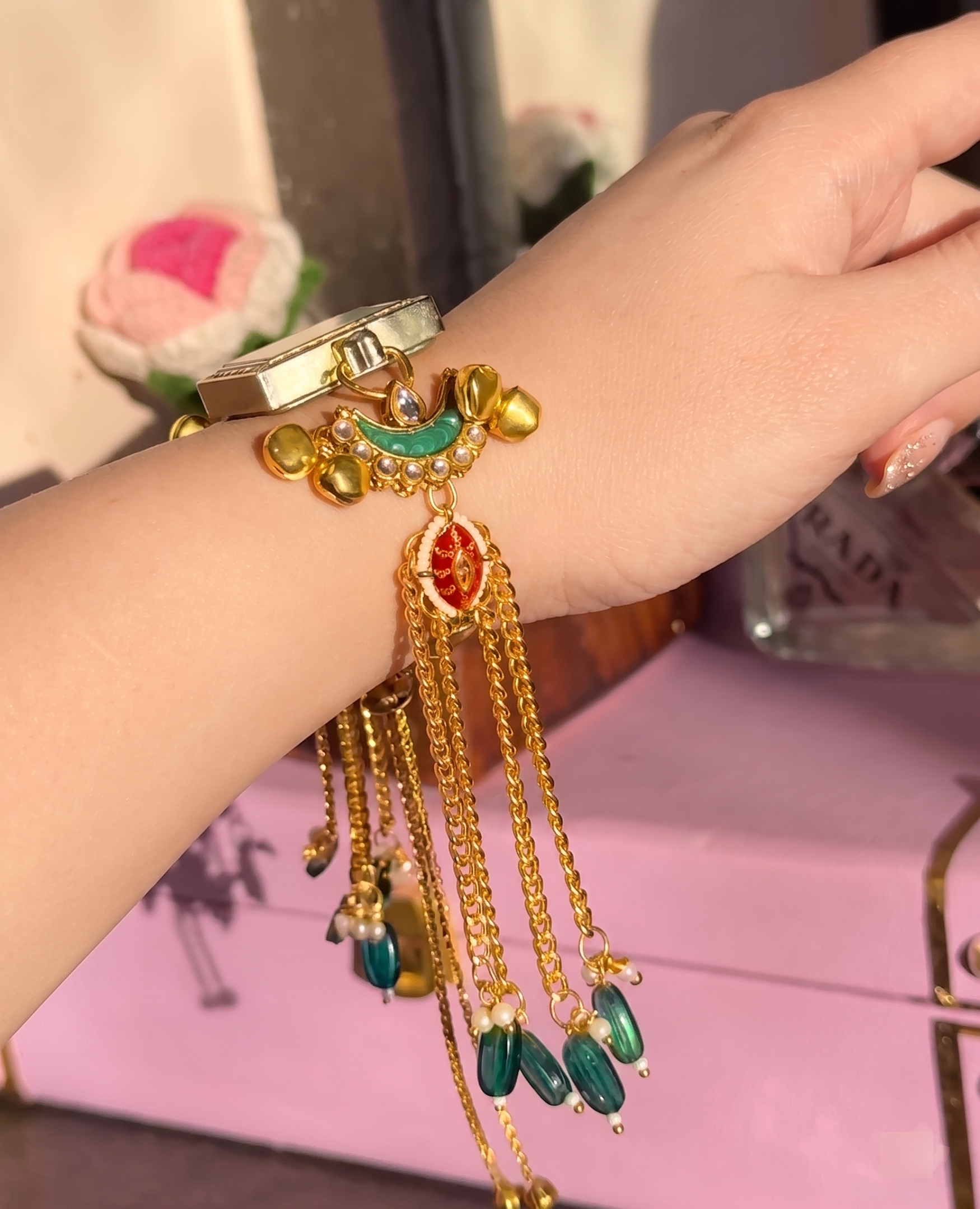 Noor-e-Kashmir Bracelet Watch