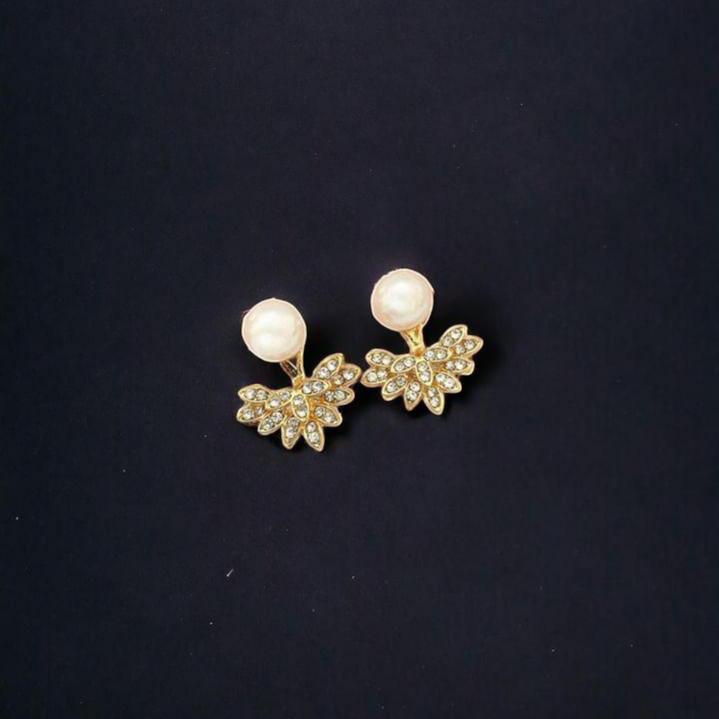 Aurora Pearl Flora studs