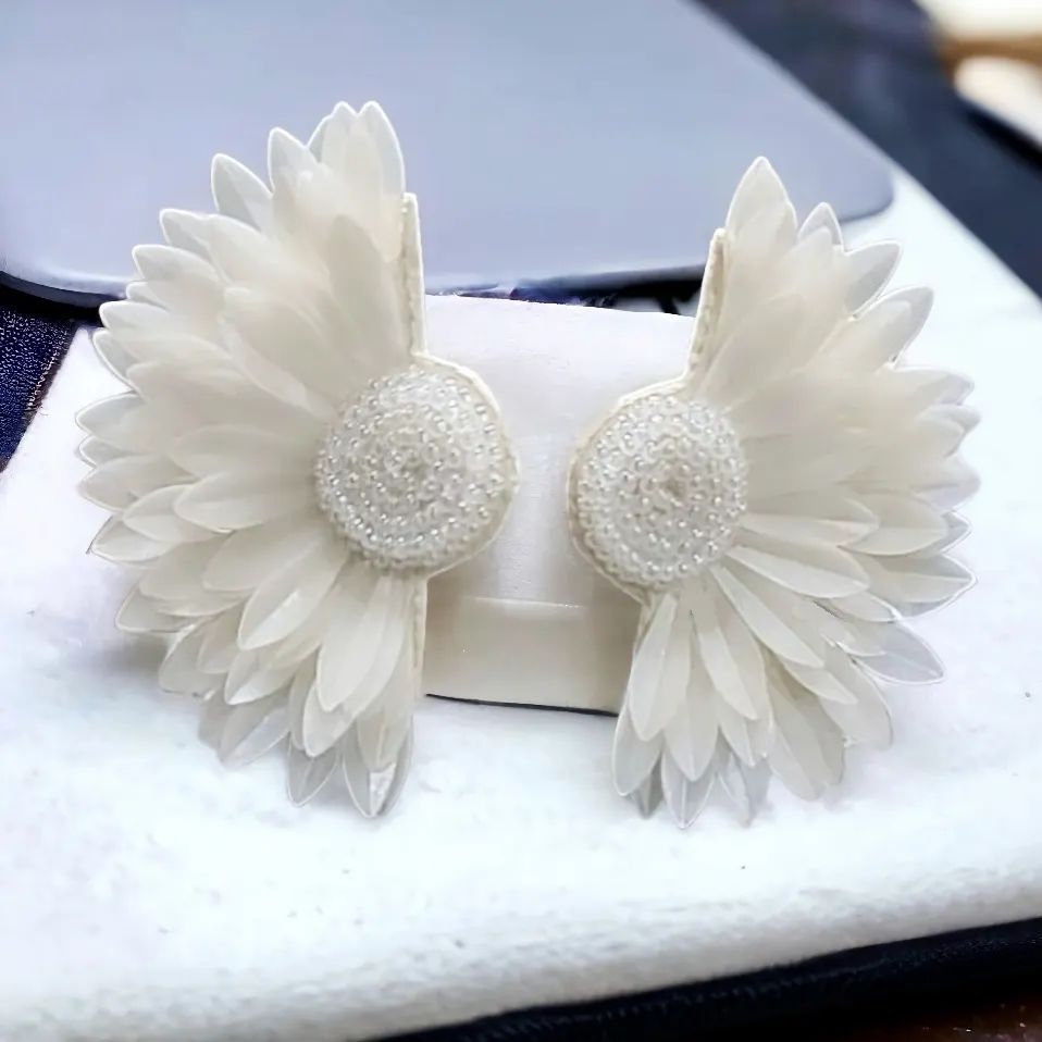 White Bloom Beaded Earrings